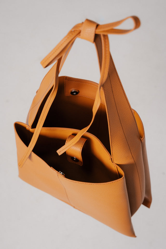 Alba Bow Shopper Tote Tan